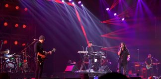 Penampilan Band Dewa dengan vokalis Ello