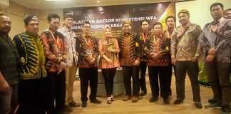 titik lestari bersama peserta pelatihan
