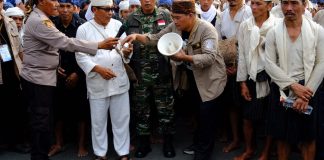 dalam upacara seba baduy