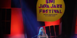 stacey rayen menghibur penonton bni java jazz 2023