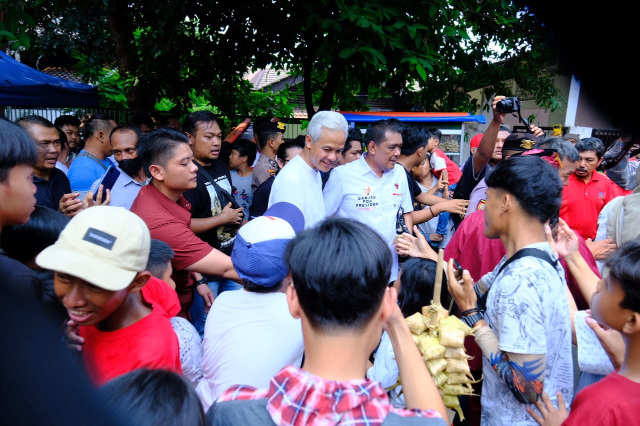warga jakarta selatan sengaja bertemu untuk curhat pada calon presiden ganjar pranowo