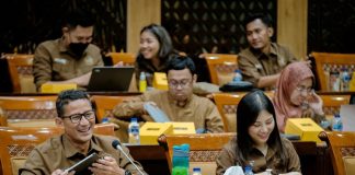 rapat kerja dengan komisi x dpr ri di gedung dpr ri, jakarta pus