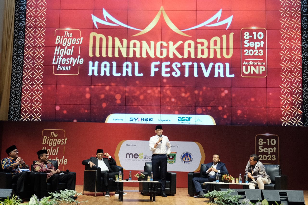 dialog dalam minagkabau halal festival