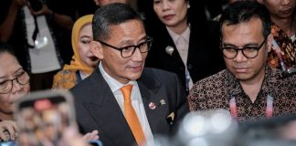 sandiaga saat meninjau media center ktt asean di jcc jakarta rabu 692023