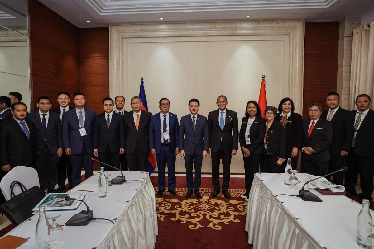 sandiaga di tengah meeting of asean tourism ministers 1