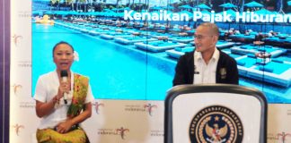 the weekly brief wih sandi uno foto dudut suhendra putra.jpg