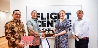 sandiaga bersama flight centre travel group australia