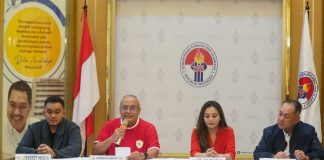 kemenpora menggelar press conference merespons soal isu pelarangan nonton bareng