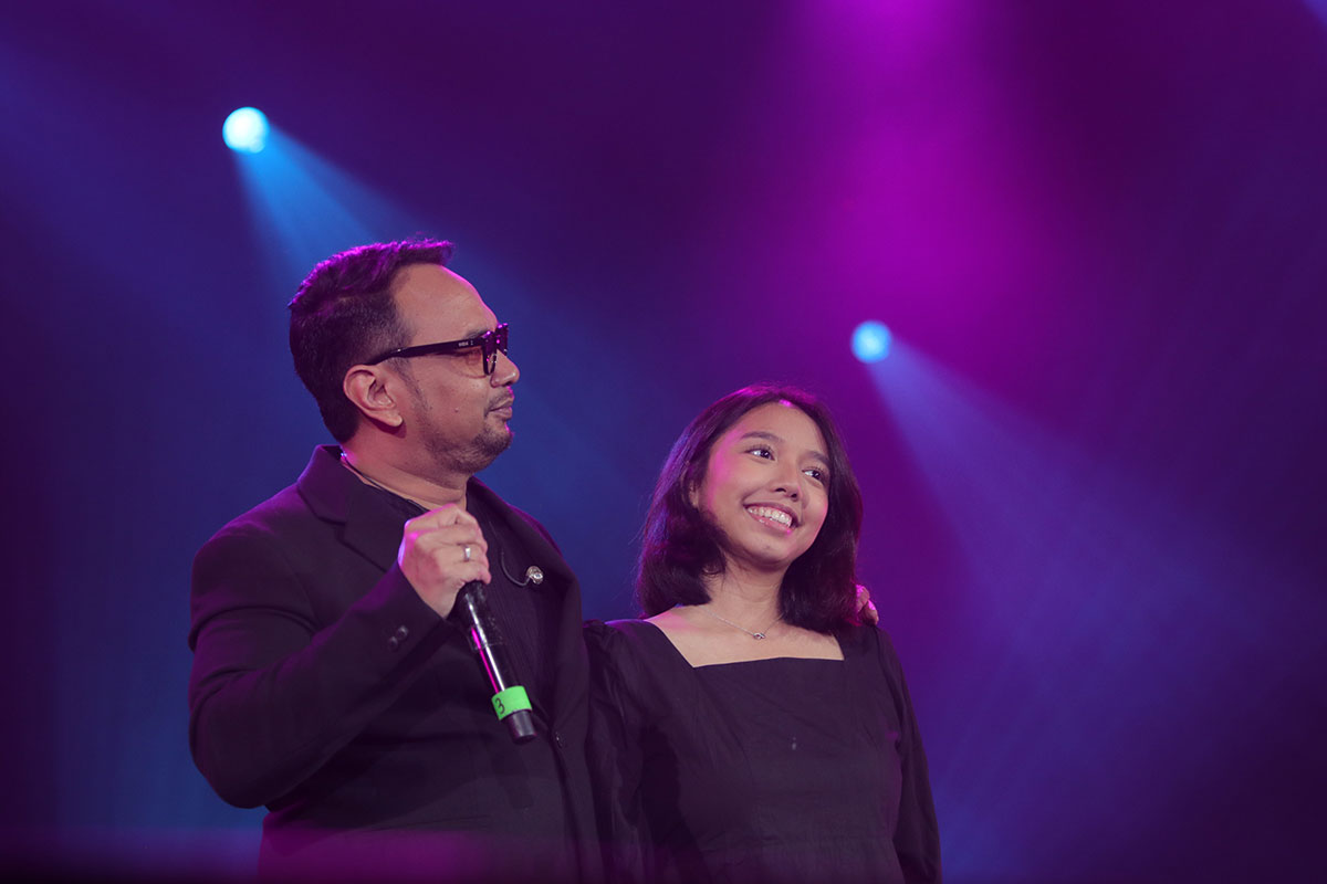 Penampilan istimewa dari Bebi Romeo bersama putrinya, Syabila, mempesona penonton di BNI Java Jazz Festival 2024, JIExpo Kemayoran, Jakarta, Minggu (26/5/2024), dengan duet lagu "Wanita" yang mengharukan.