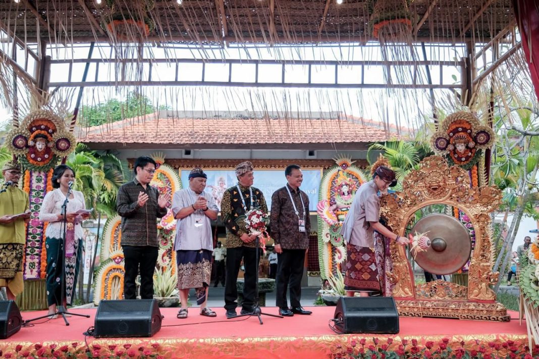 Sandiaga Uni Membuka 