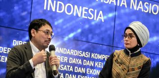 Nana Halim dan Nia Niscaya