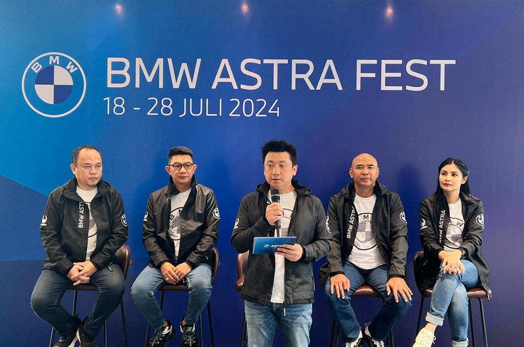 BMW Astra menawarkan berbagai promo pembelian mobil baru selama GIIAS 2024, termasuk hadiah eksklusif dan cicilan rendah.