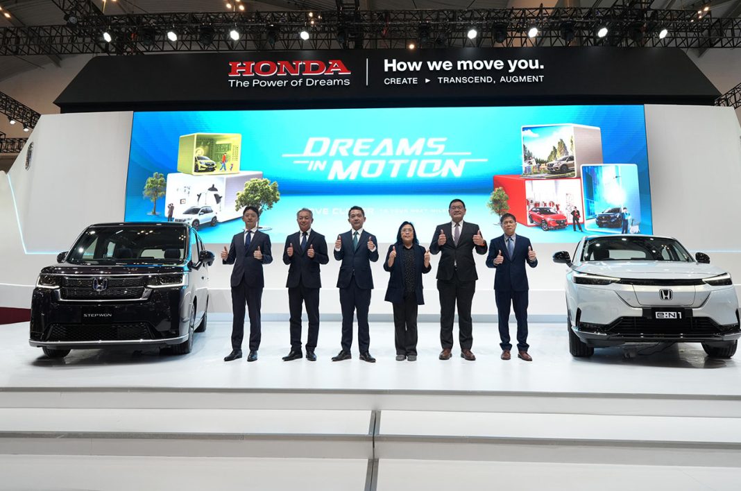 PT Honda Prospect Motor memperkenalkan model-model elektrifikasi terbarunya pada ajang Gaikindo Indonesia International Auto Show (GIIAS) 2024