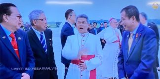 Paus Fransiskus tiba di Jakarta