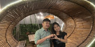 Mayang Lucyana terlihat bahagia saat bersama Andrean, penyanyi dan pengusaha yang diduga tengah dekat dengannya