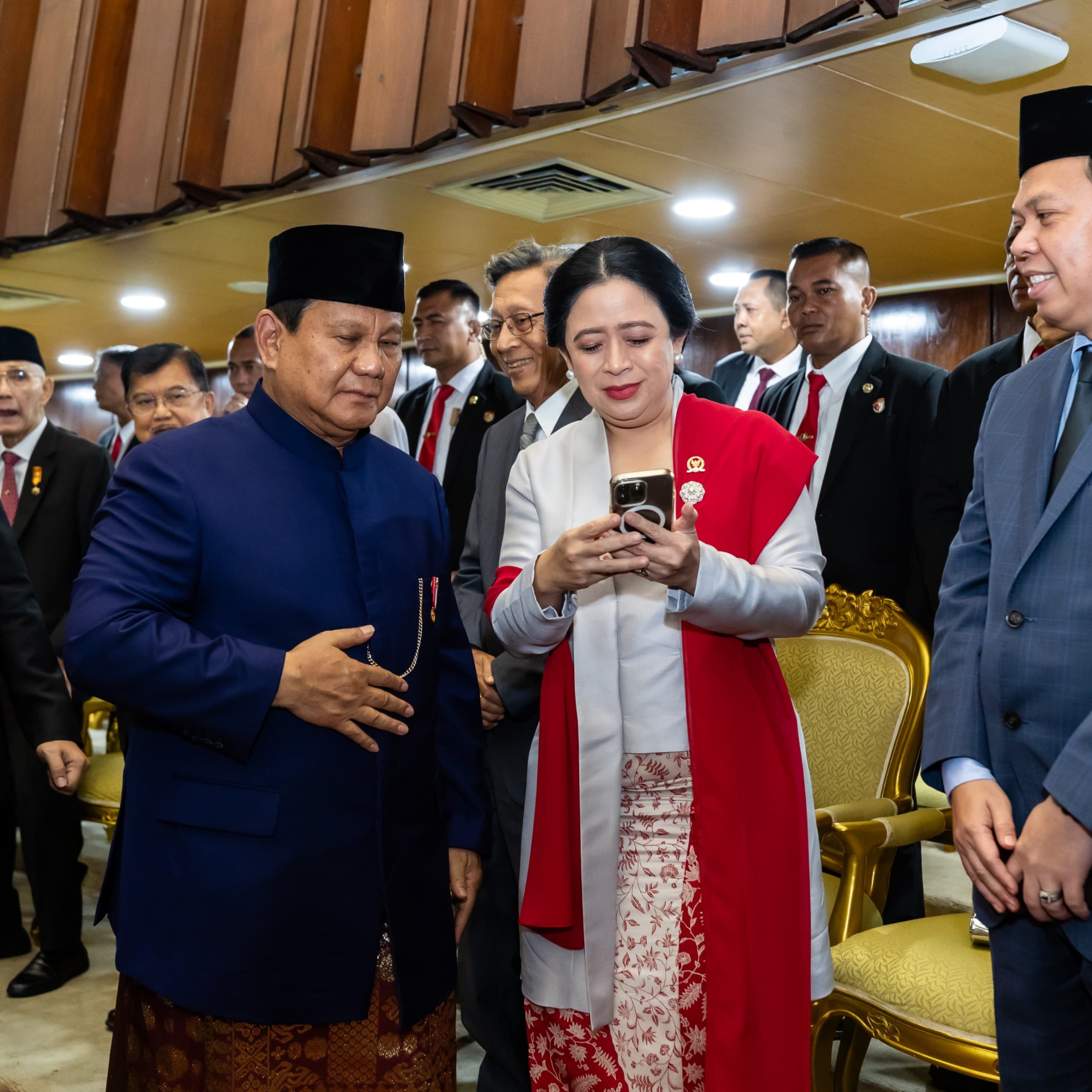 puan mengjak prabowo wefie