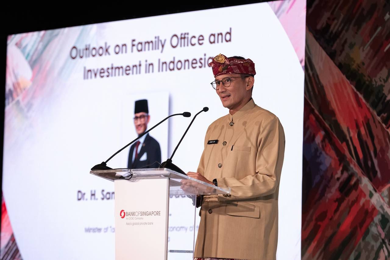 sandiaga saat memberikan sambutan dalam forum yang belangsung di the apurva kempinski bali, kamis (17102024)