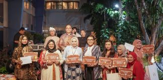 Semarak Batik KarnavAll di Mercure Ancol