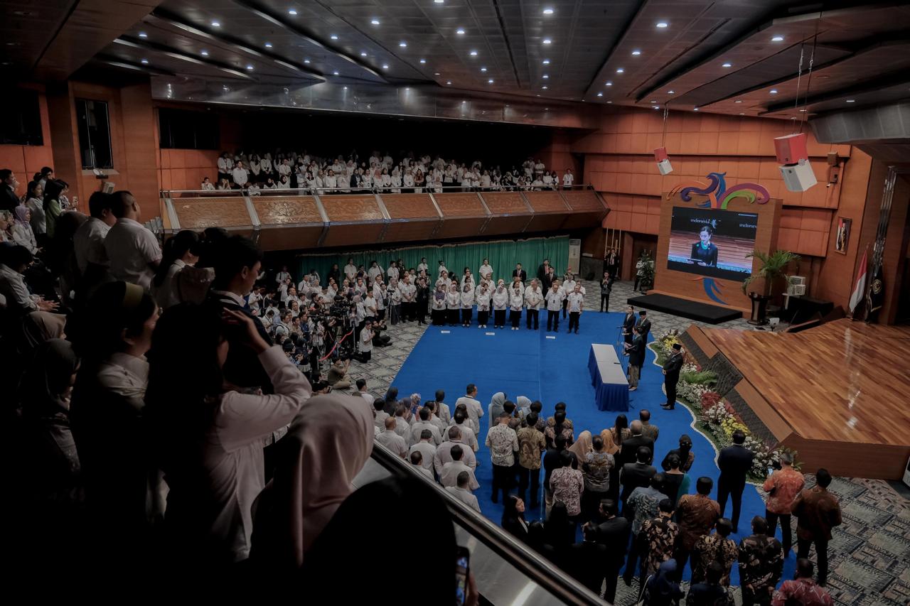 suasana serah terima jabatan di gedung sapta pesonal