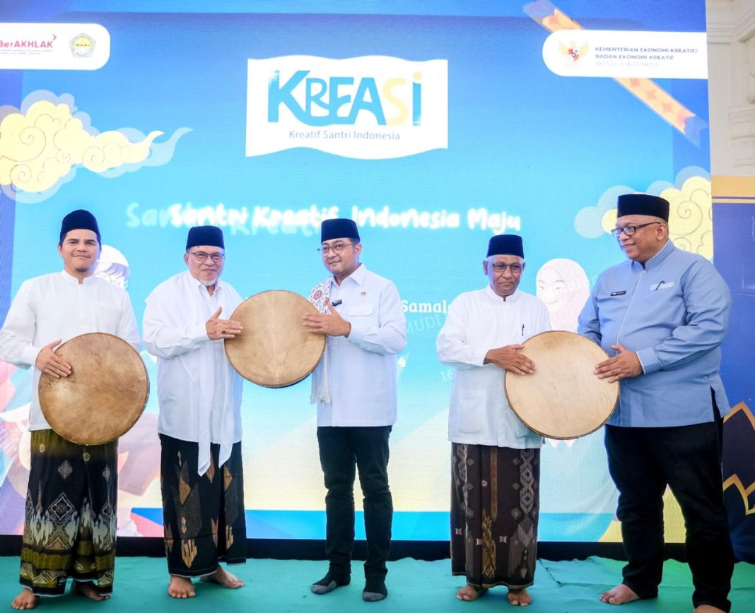 acara bersama abu syekh hasanoel bashry pimpinan pondok pesantren (dayah) mudi mesra, bireuen, aceh,