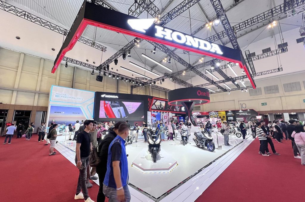 Booth Honda di IMOS 2024