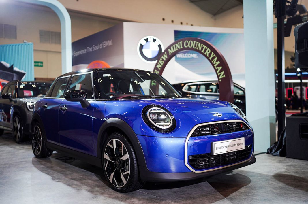 MINI Cooper 5-Door