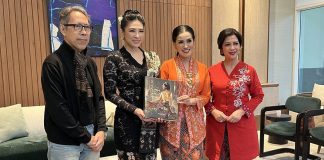 peluncuran buku kebaya foto antara