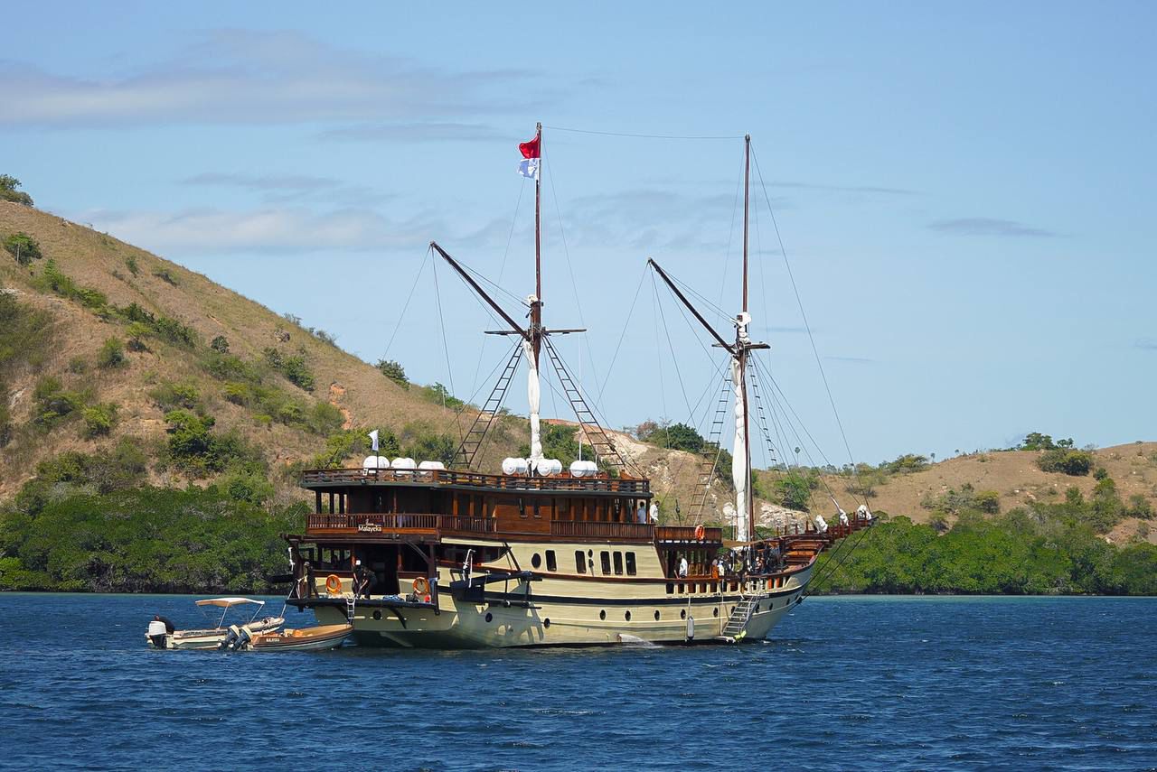 pemantauan cuaca di Labuan Bajo sampai saat ini masih kondusif dan aman untuk dikunjungi wisatawan,