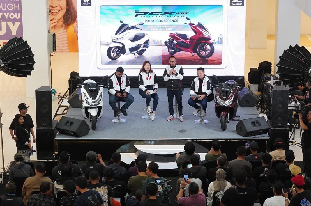 Peluncuran New Honda PCX 160: Premium AT 160cc dengan Fitur Canggih