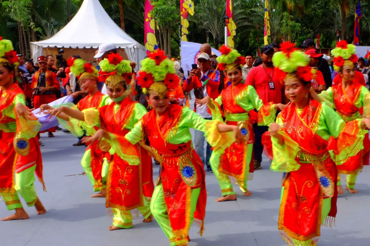 kesenian betawi sambut pemimpin baru jakarta