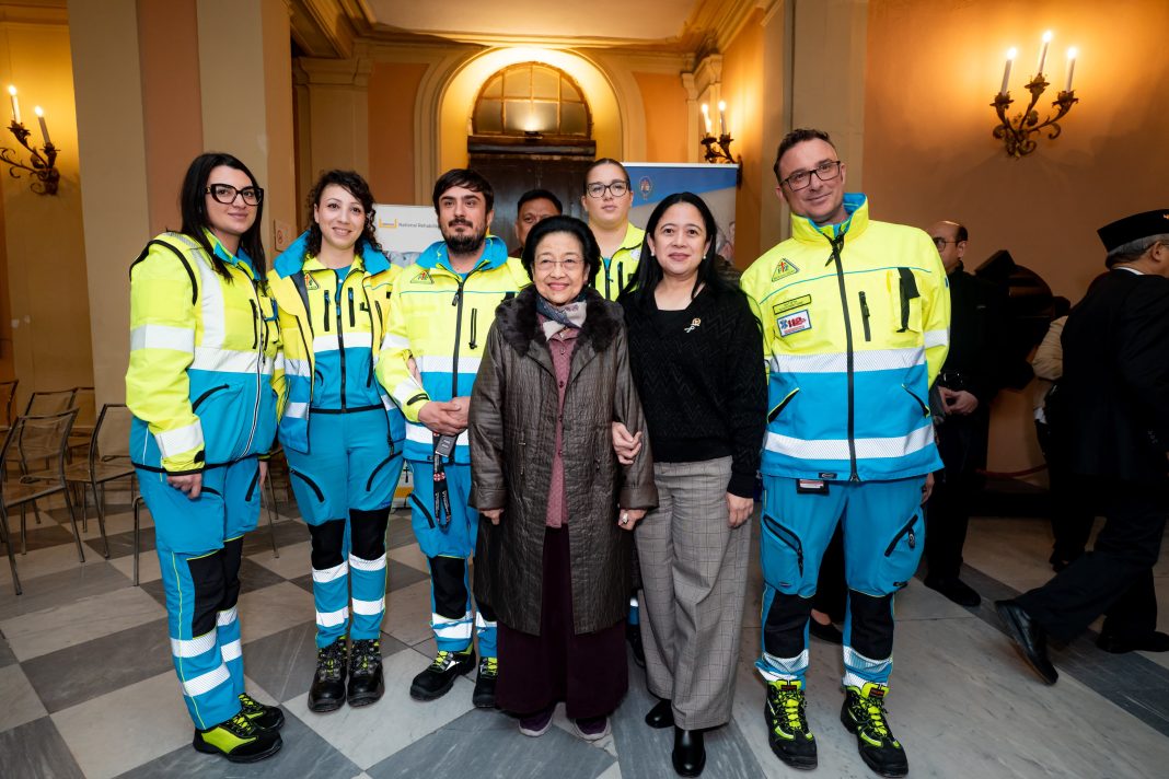 puaan dan megawati mengikuti forum unbroken kids alliance yang digelar di museum san salvatore in lauro