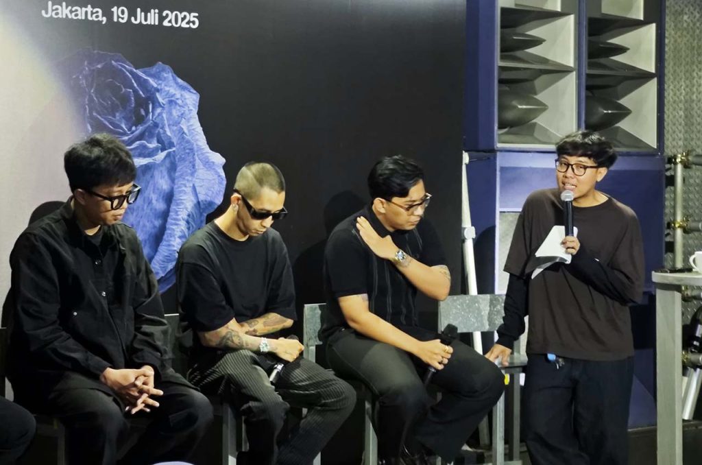 Pressconfe Band For Revenge
