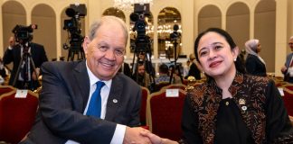 puan maharani bertemu rawhi fattouh, ketua parlemen palestina
