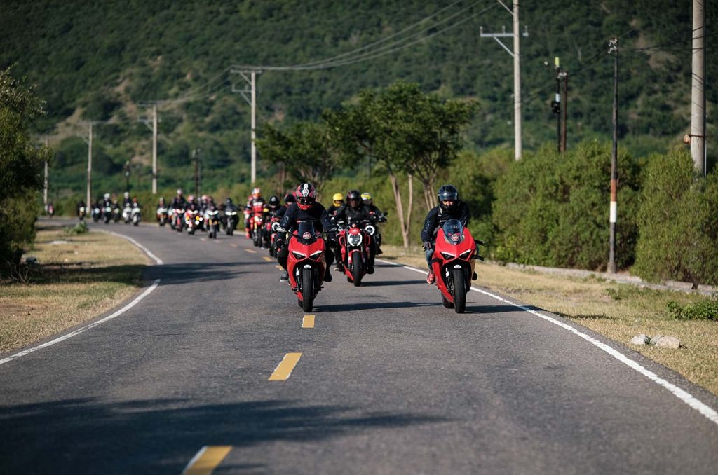 Ducati Indonesia gelar Touring Ducati dari Bima ke Mandalika sebagai pembuka We Ride As One 2025