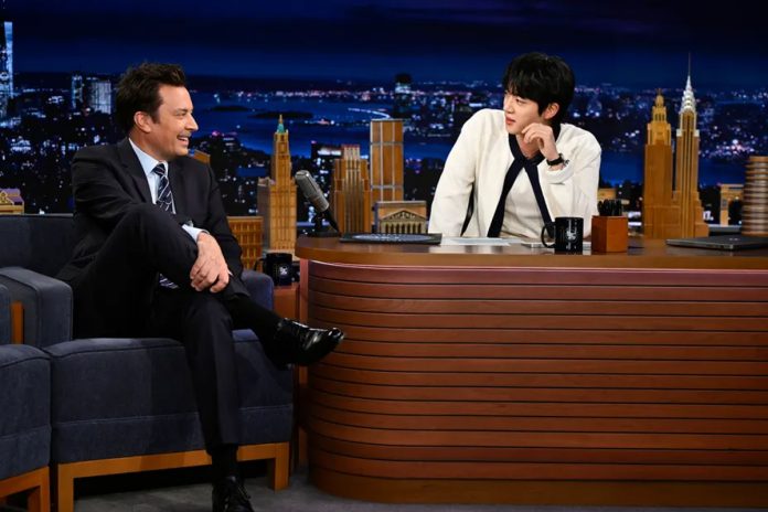 jin mewawancarai jimmy fallon