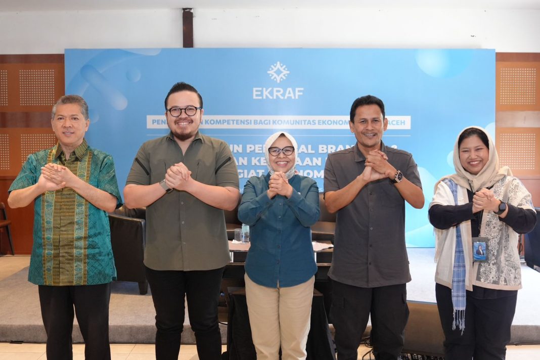 Kemenekraf dukung Aceh meningkatkan kompetensi komunitas ekonomi kreatif kemenekraf dukung aceh meningkatkan kompetensi komunitas ekonomi kreatif