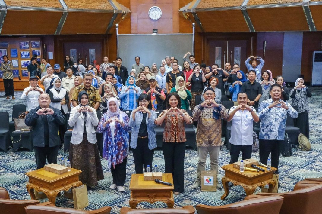 Para peserta diskusi wisata di Kemenpar para peserta diskusi wisata di kemenpar