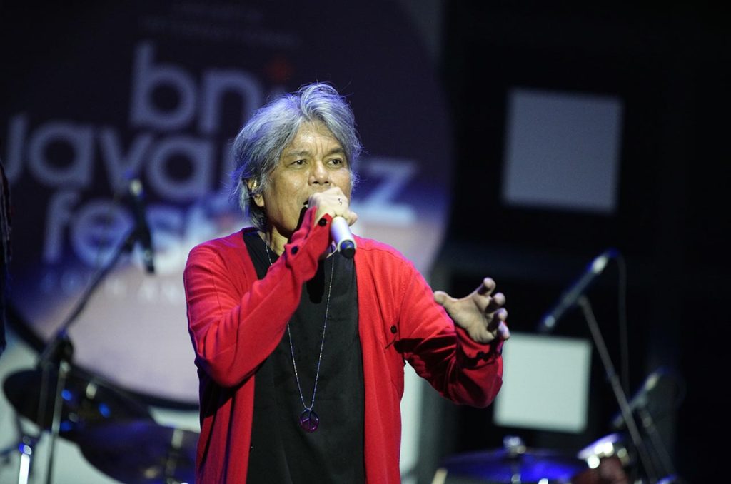 Membawa napas baru di Java Jazz 2025! Kadri Mohammad tampil memukau dengan sentuhan blues dan funk khas Flower Generation. Musik legenda, gaya penuh karakter.