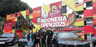 BMW Indonesia kembali menjadi Official Mobility Partner PBSI dan menyediakan 15 kendaraan mewah untuk mendukung Kapal Api Indonesia Open 2025 di Istora Senayan, Jakarta.