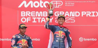 Veda Ega Pratama Di Atas Podium