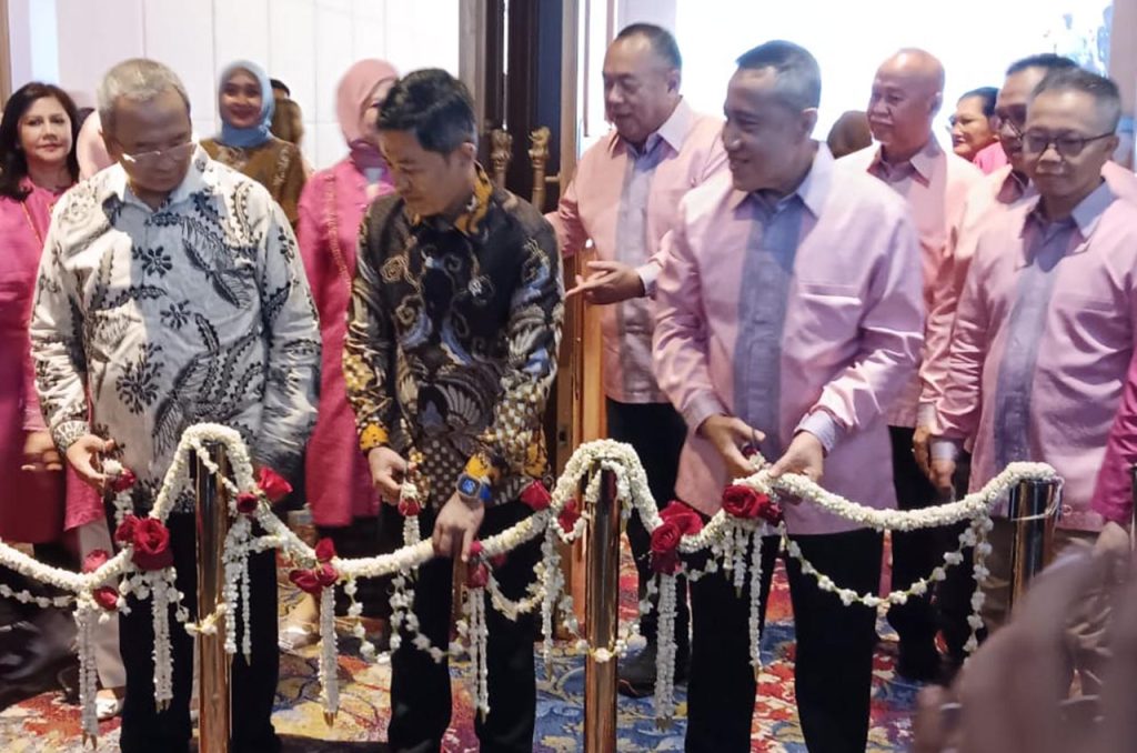 arssi gelar seminar nasional xii dan healthcare expo x 02