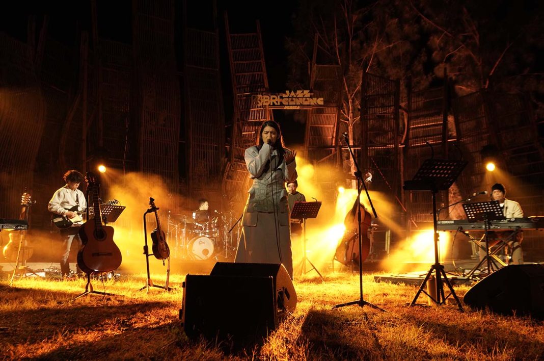 Special Show Monita Tahalea di BRI Jazz Gunung Bromo Series 2