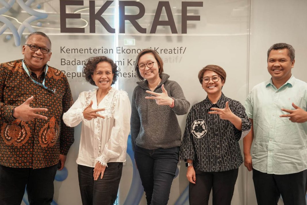 Produser film Rangga & Cinta Mira Lesmana usai Audiensi dengan Kementerian Ekraf mura lesmana usai audiensi dengan kementerian ekraf