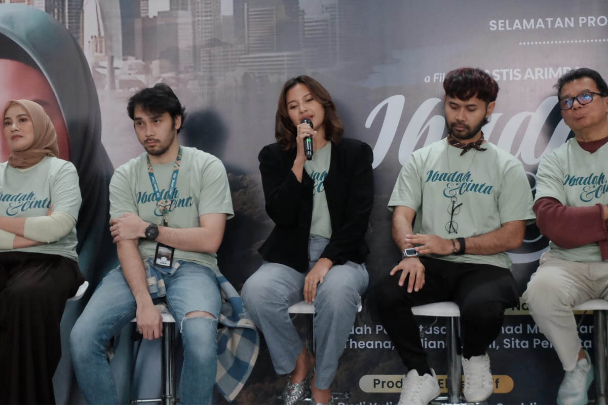 para pemain utama film ibadah dan cinta