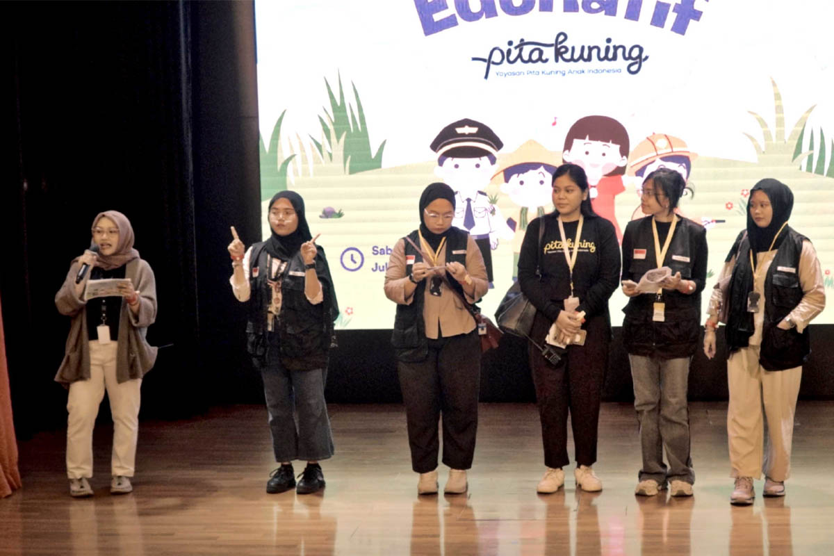 pita kuning ingin menekankan pentingnya perhatian terhadap kebutuhan psikososial anak dengan kanker.