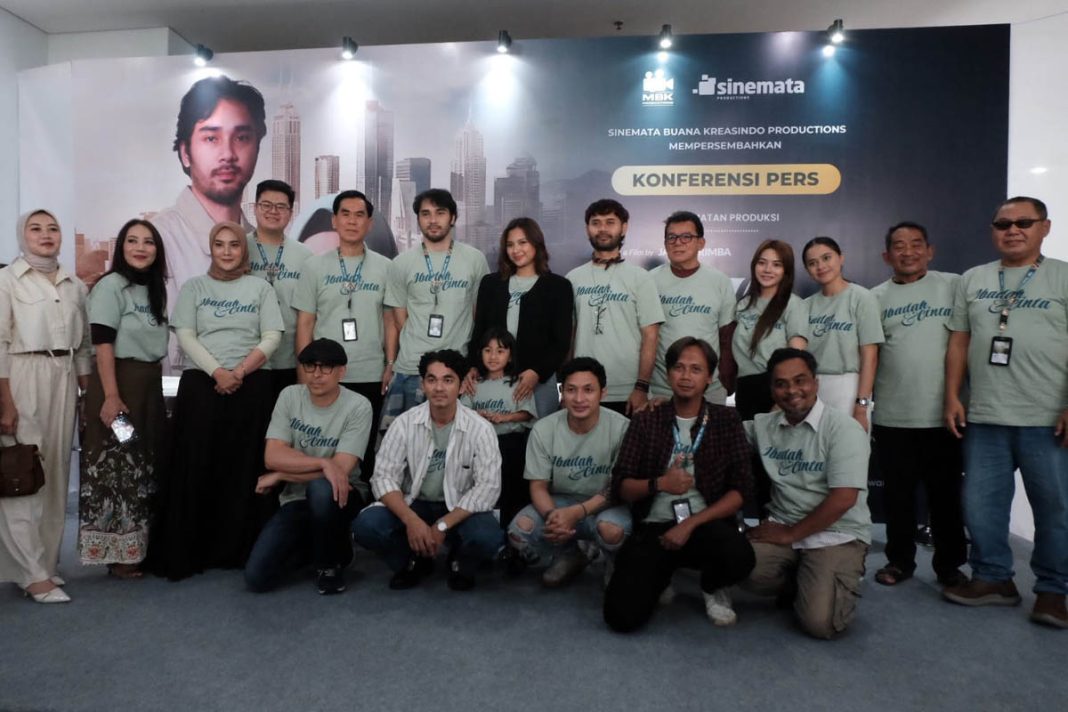 Para pendukung film produksi Multi Buana Kreasindo ) dan Sinemata Productions produksi multi buana kreasindo ) dan sinemata productions