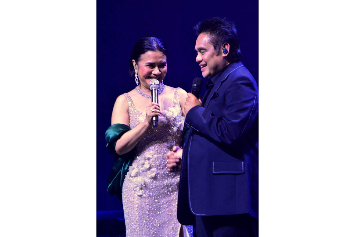 dwiki dan ruth sahanaya