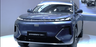 geely auto indonesia resmi memperkenalkan geely starray em i di ajang giias 2025