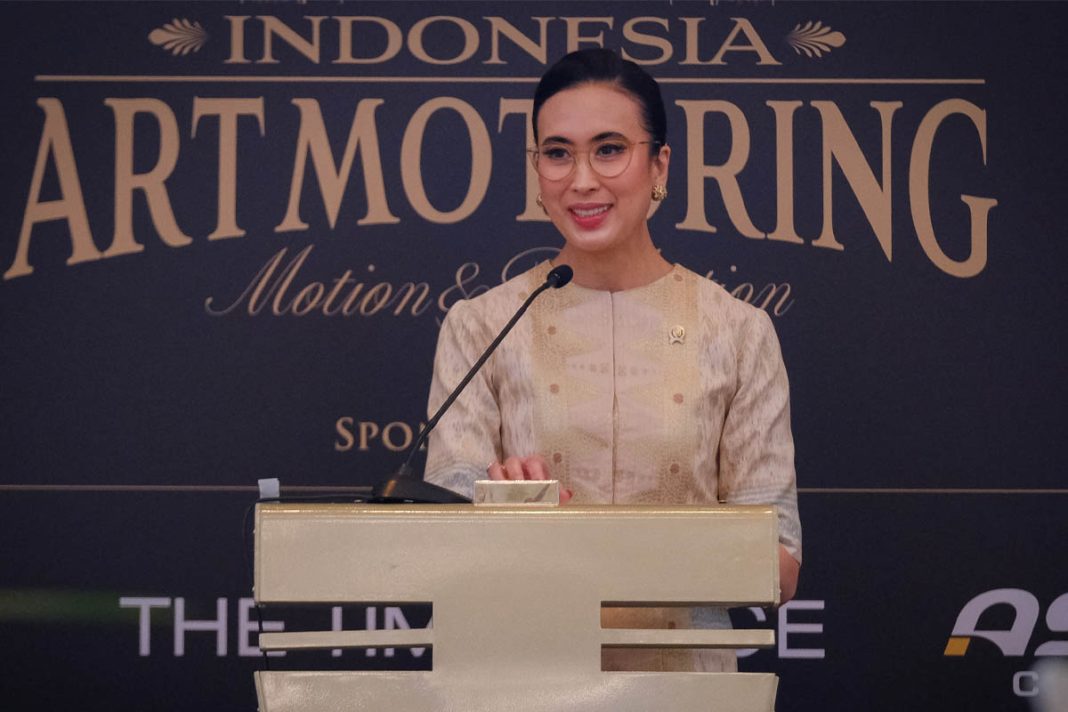 Menpar Widiyanti Resmikan Pameran 