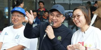 wamen ekraf irene ditemani staf khusus presiden bidang ekonomi kreatif yovie widianto